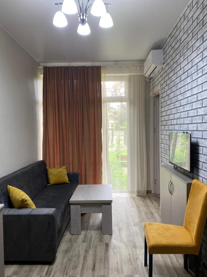 Lovely And Cozy Apartament In Tbilisi Buitenkant foto